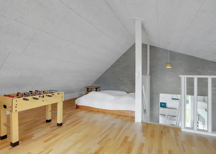 Holiday home Henrieta - 4km From The Sea By Interhome