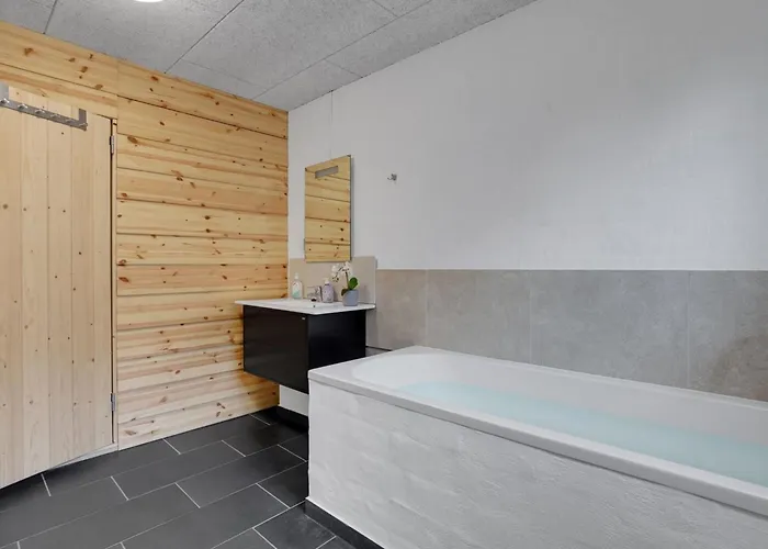 Holiday home Henrieta - 4km From The Sea By Interhome *